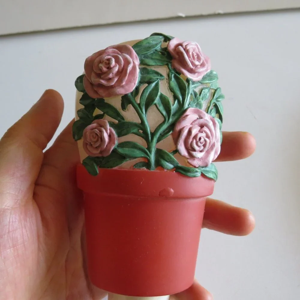 Roses in Pot Nightlight 6